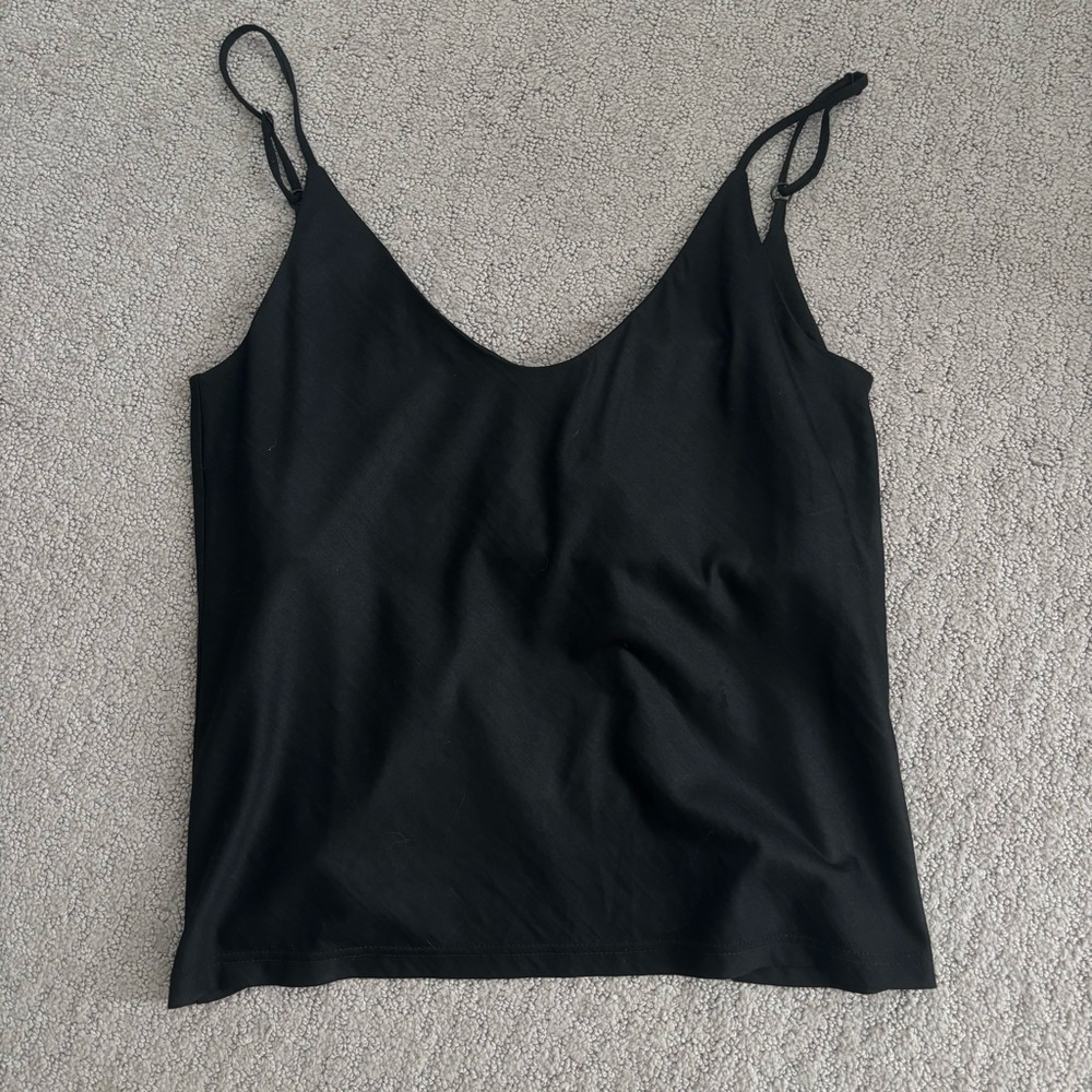 Vincent James V Neck Tank in Black - Size S
